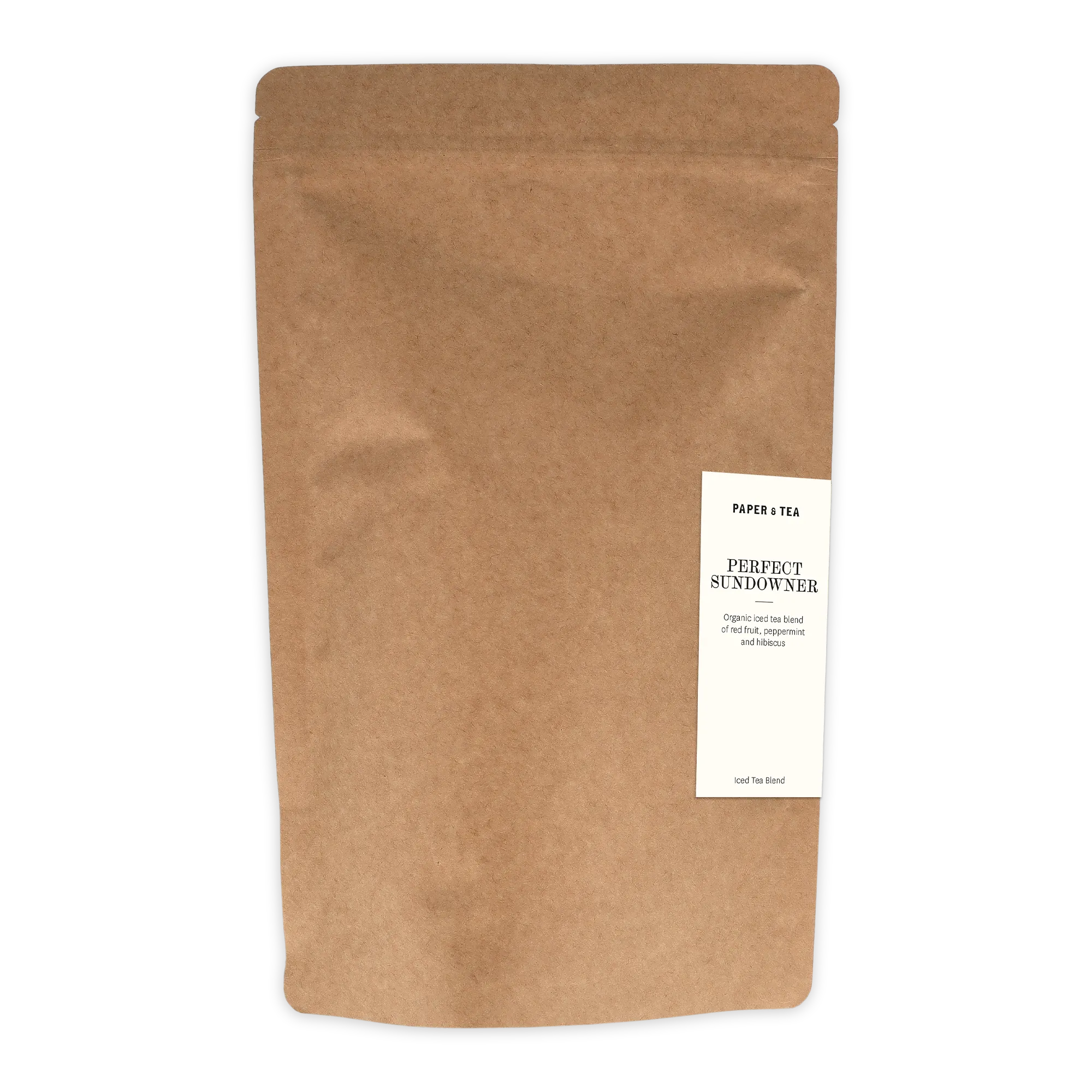 Braune Kraftpapier-Tüte mit Bio-Eistee, roten Früchten, Pfefferminze und Hibiskus-Etikett.